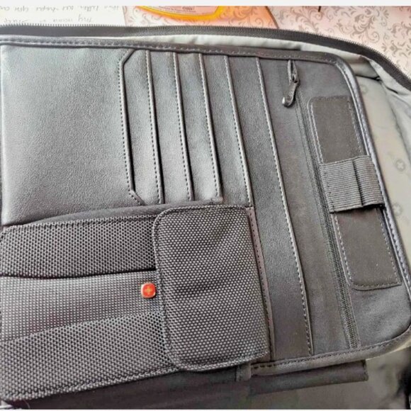Wenger Swiss Army Gear Executive Zipper Portfolio Briefcase Black - Picture 4 of 8